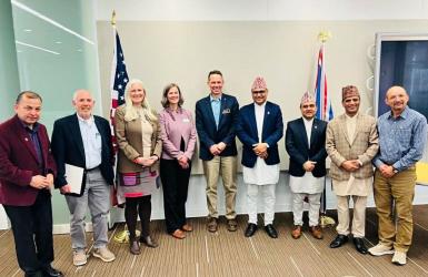 महावाणिज्यदुत खनाल र वायोमिङ्ग वायोमिङ्ग राज्यका गभर्नर, राज्य विधायक, विश्वविद्यालय प्रमुखसँग भेटघाट तथा अन्तक्र्रिया